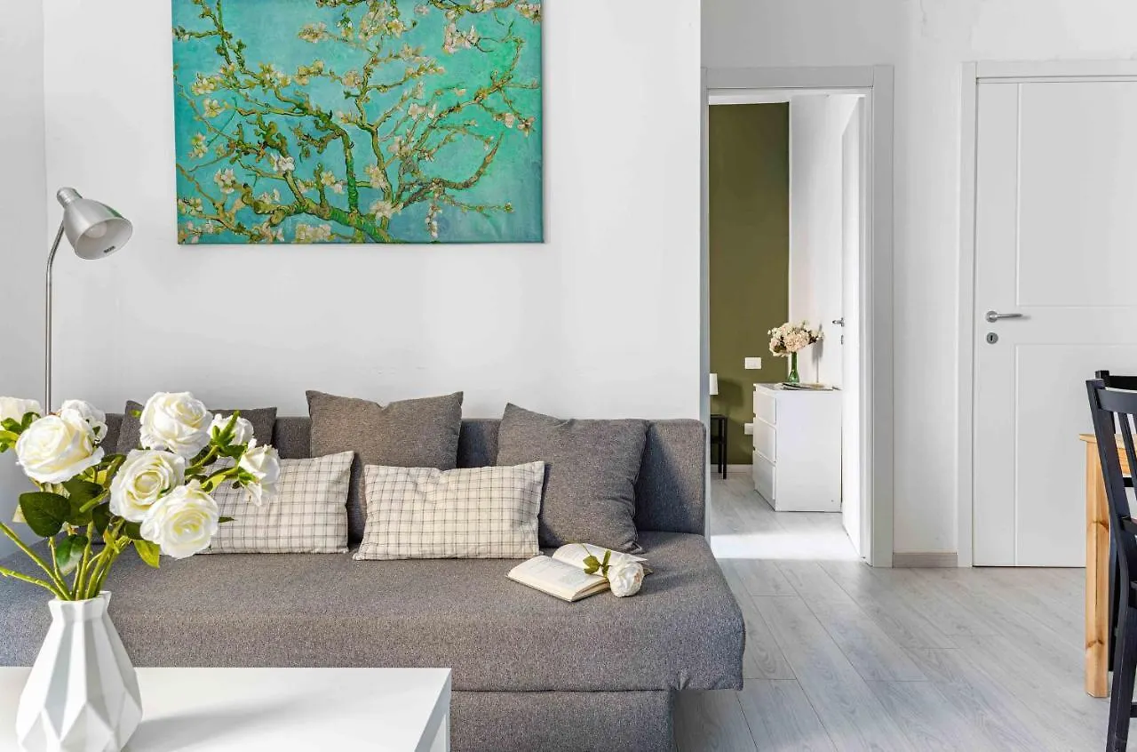 ミラノJoivy Cosy 1-Bed Flat In Navigliアパートメント 0*, ミラノ イタリア
