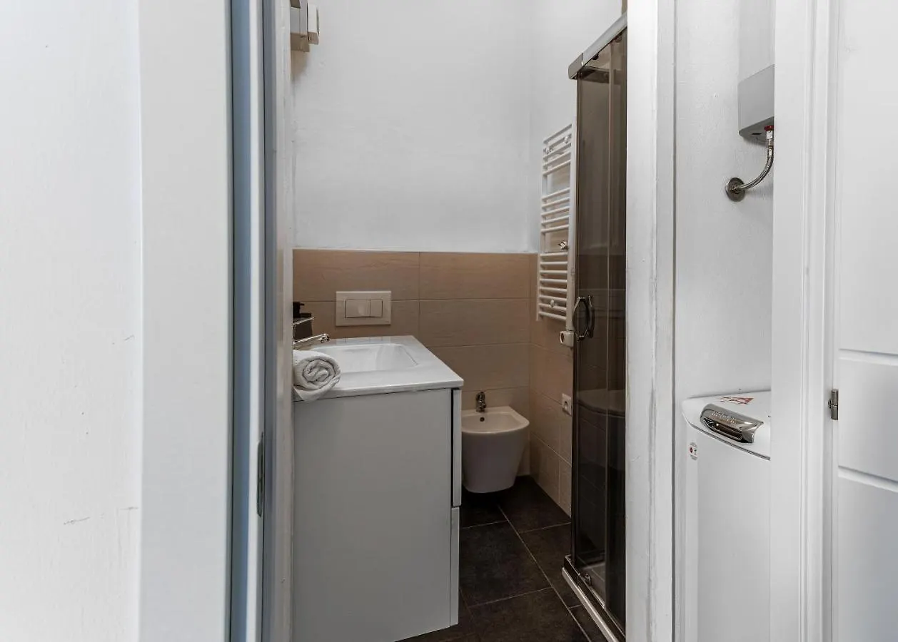 アパート ミラノJoivy Cosy 1-Bed Flat In Navigliアパートメント イタリア